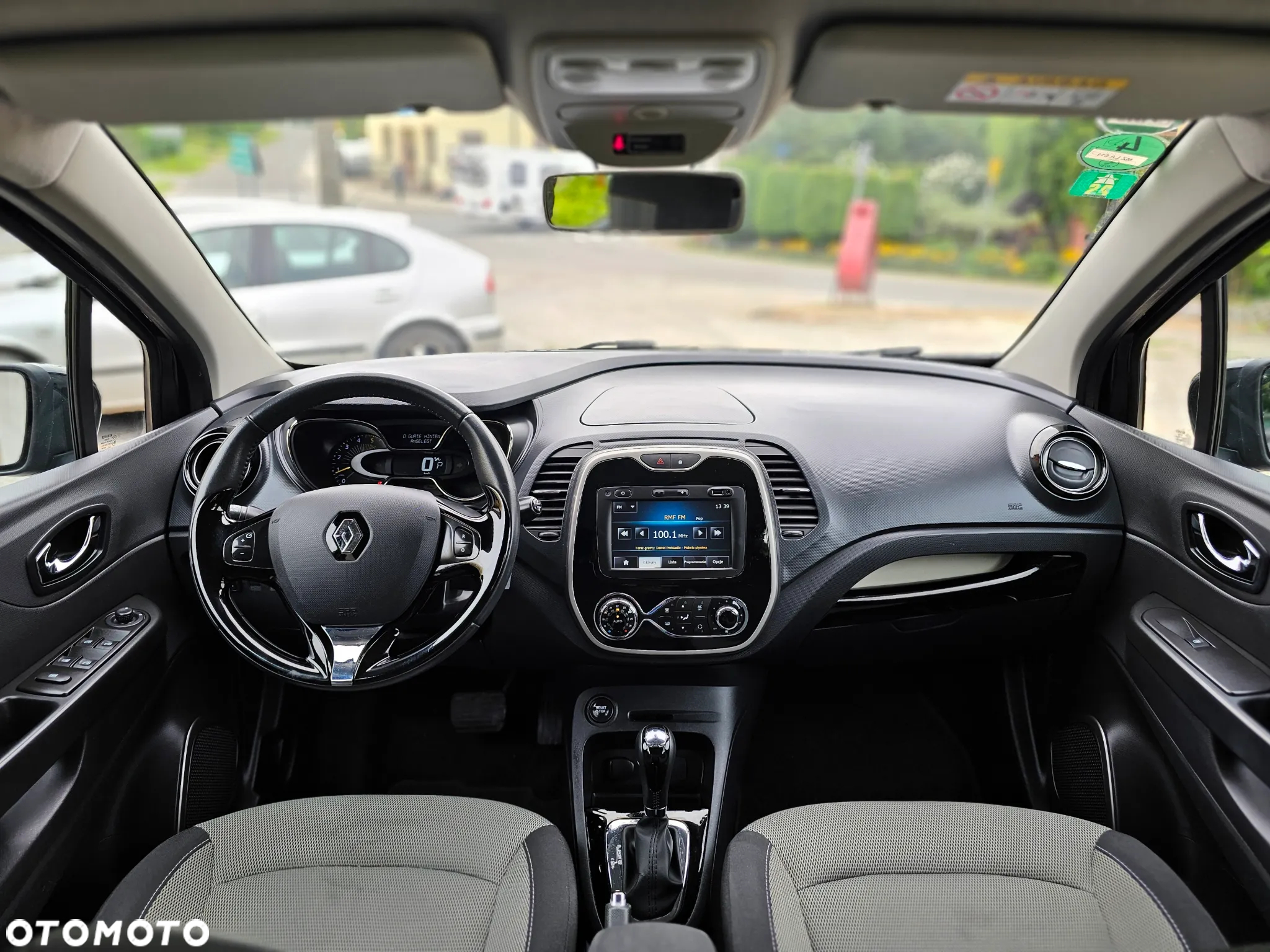 Renault Captur dCi 90 EDC Dynamique - 6