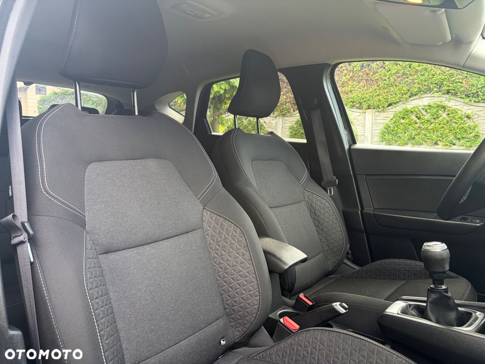 Renault Captur - 19