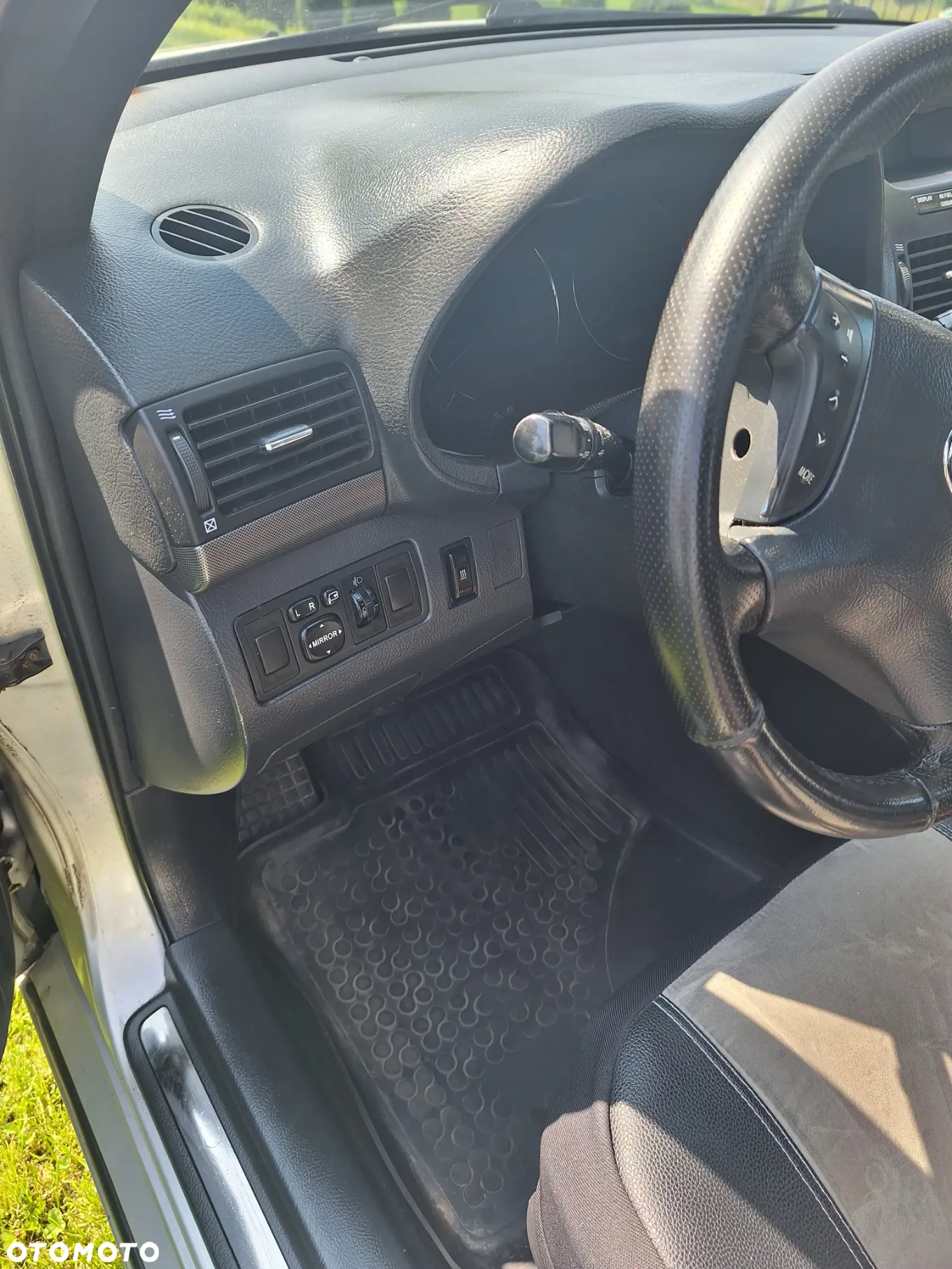 Toyota Avensis 2.0 D-4D Prestige - 12