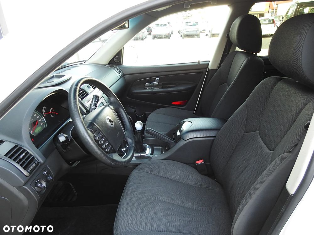 SsangYong/KGM Rexton - 12