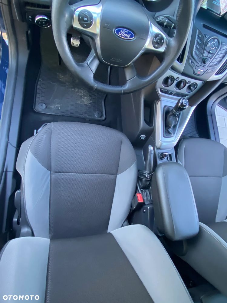 Ford Focus 1.6 Trend - 16