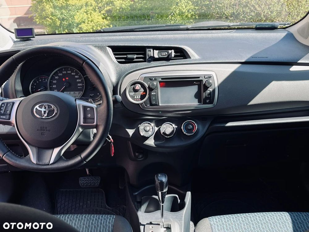 Toyota Yaris 1.33 Sol MS - 5