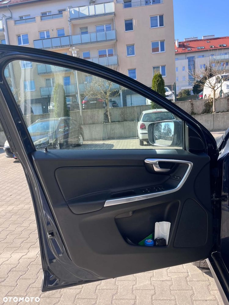 Volvo XC 60 D3 Base - 33