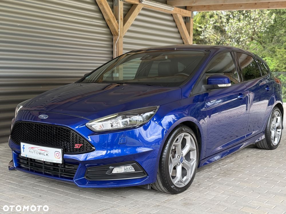 Ford Focus 2.0 EcoBoost ST mit Leder-Exclusiv-Paket - 14