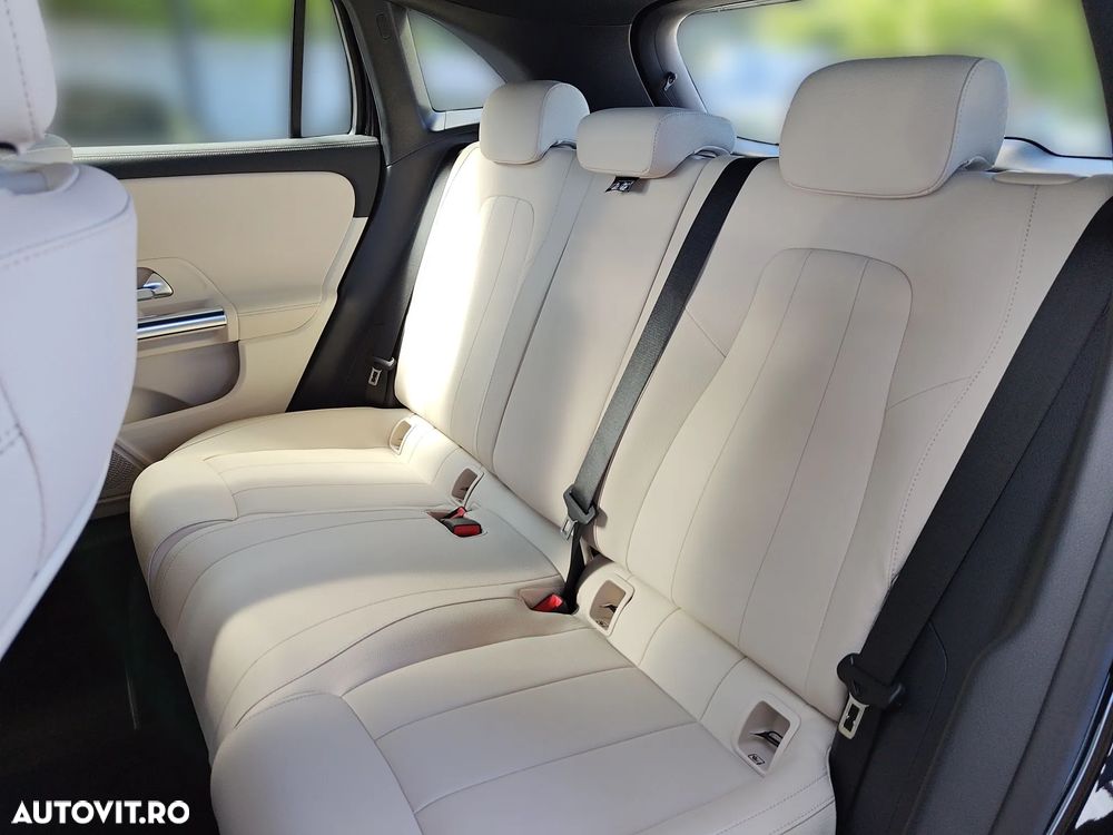 Mercedes-Benz GLA 200 7G-DCT Progressive Advanced - 9