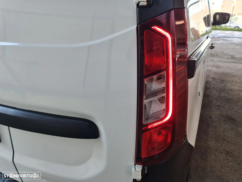 Renault Kangoo Express Confort 1.5 dCi 95CV c/iva - 10