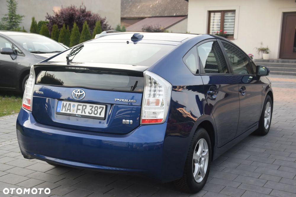 Toyota Prius (Hybrid) Comfort - 27
