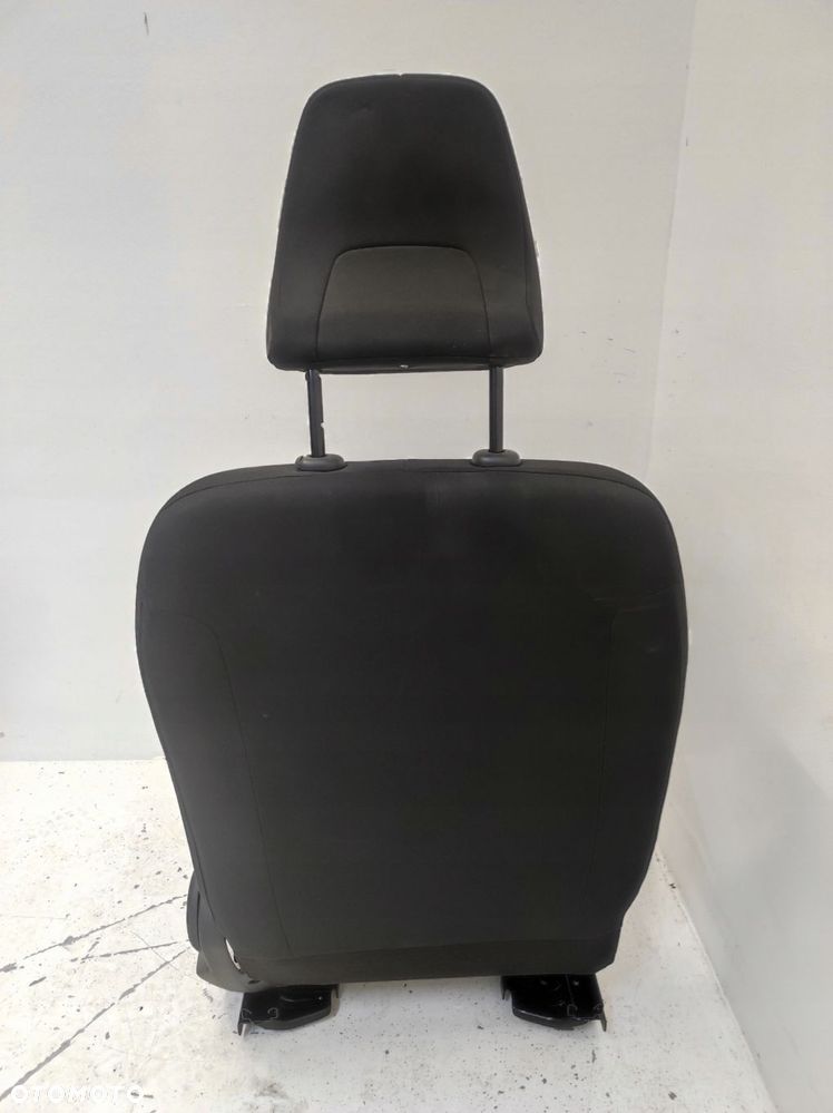 fotel kierowcy lewy przód renault kangoo iv 4 - 7