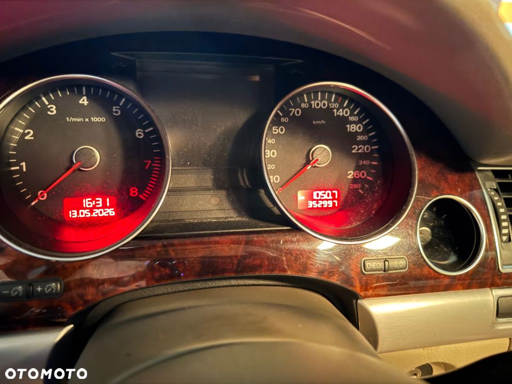 Audi A8 4.2 FSI Quattro - 7