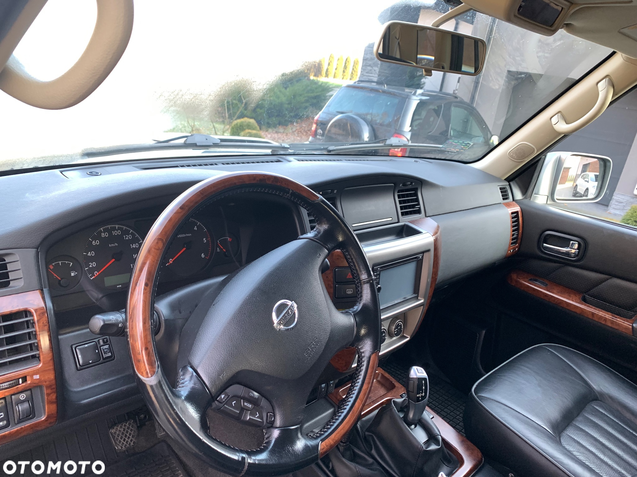 Nissan Patrol - 10