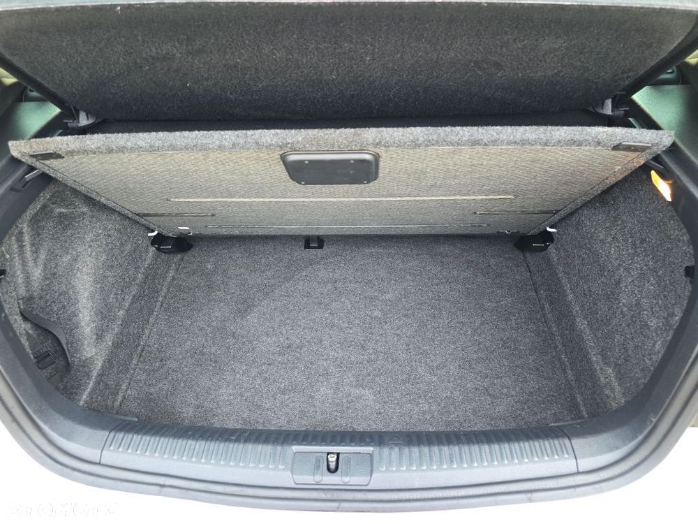 Volkswagen Polo 1.2 TSI Cross Urban White - 7
