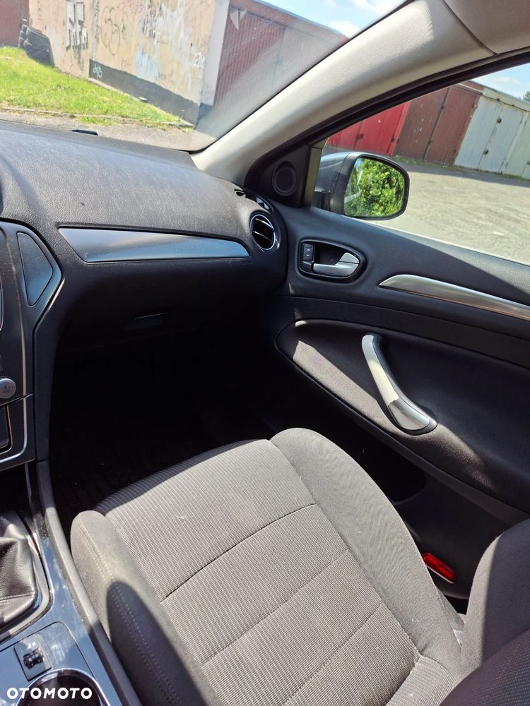Ford Mondeo 2.0 Titanium - 26