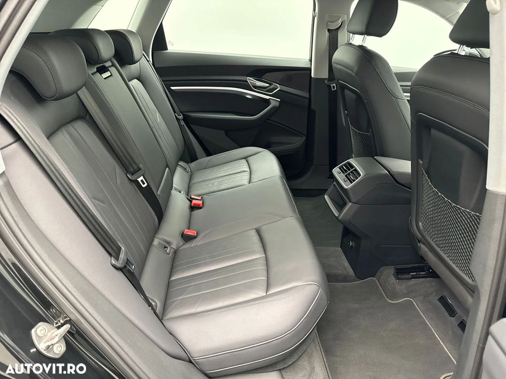 Audi e-tron 50 quattro - 15