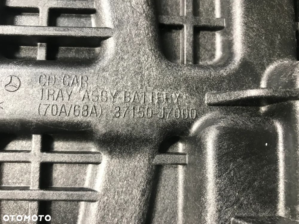 Podstawa akumulatora Kia ProCeed III 1.6 T-GDI - 2