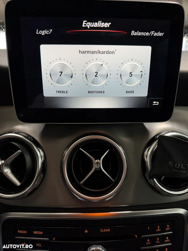 Mercedes-Benz GLA 250 4MATIC Aut. - 36