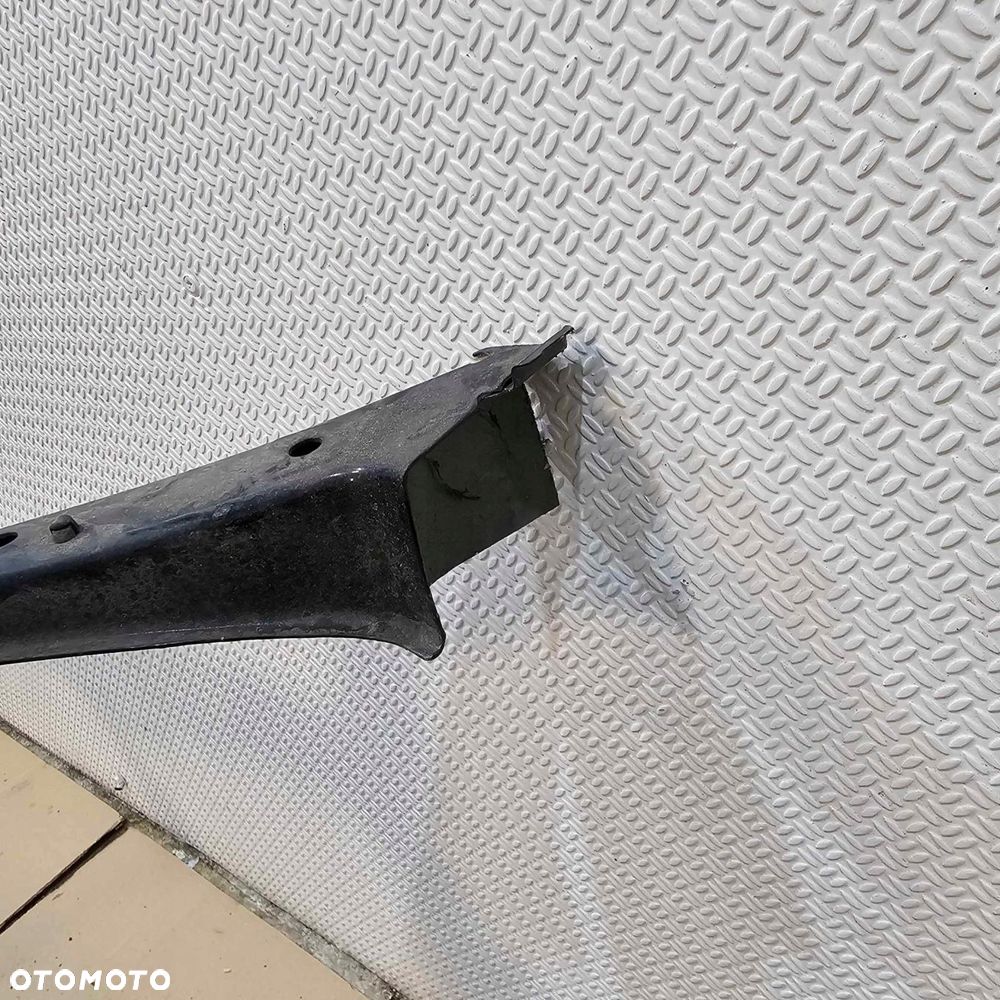 toyota prius ii 2 pas przedni wzmocnienie górny dolny podłużnica 202 - 7