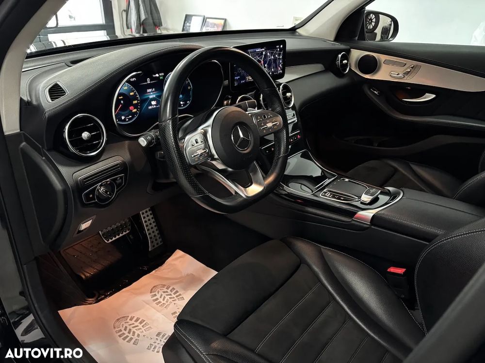 Mercedes-Benz GLC 300 e 4MATIC - 13