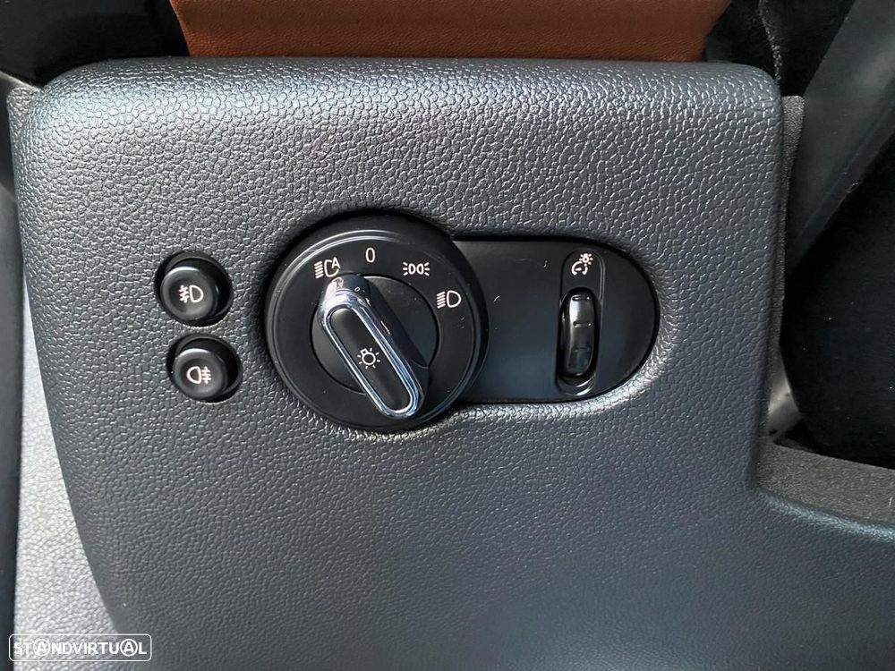 MINI 5 Portas Cooper SD - 27