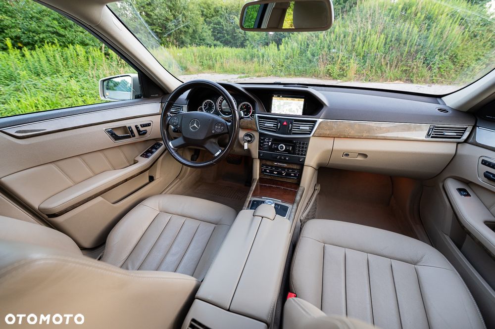 Mercedes-Benz Klasa E 350 CDI BlueEff - 14