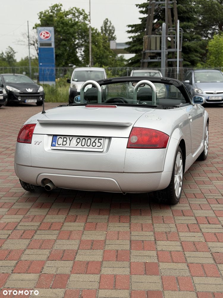 Audi TT Roadster - 5