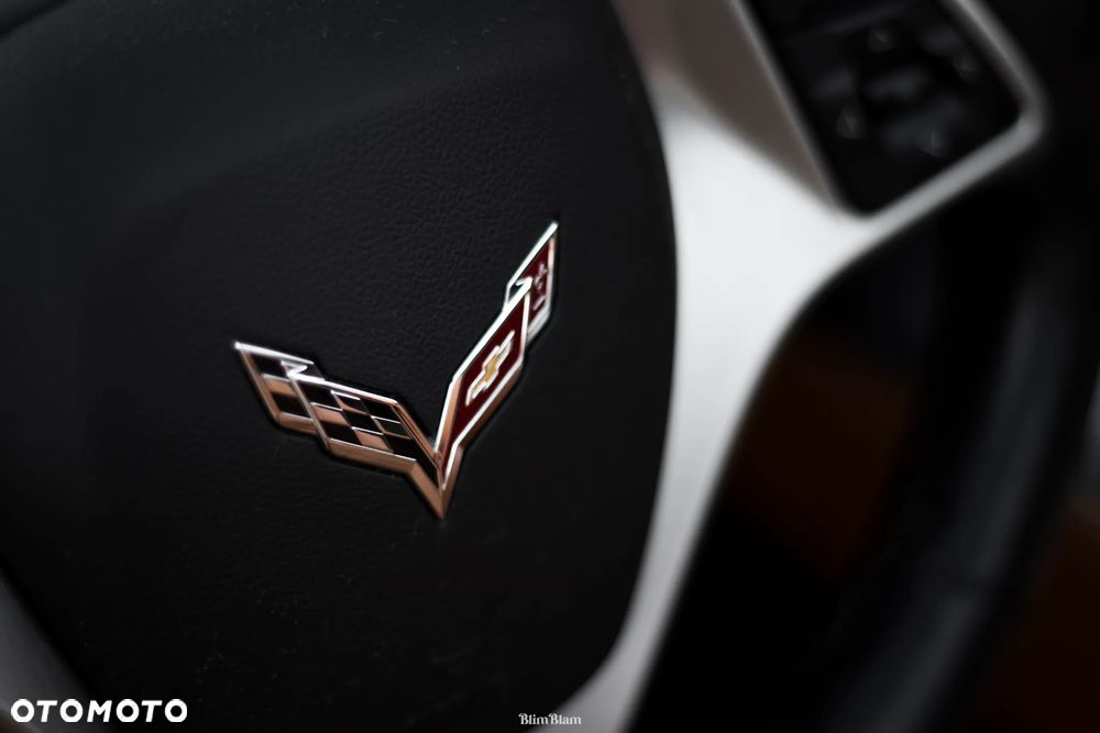 Chevrolet Corvette - 13