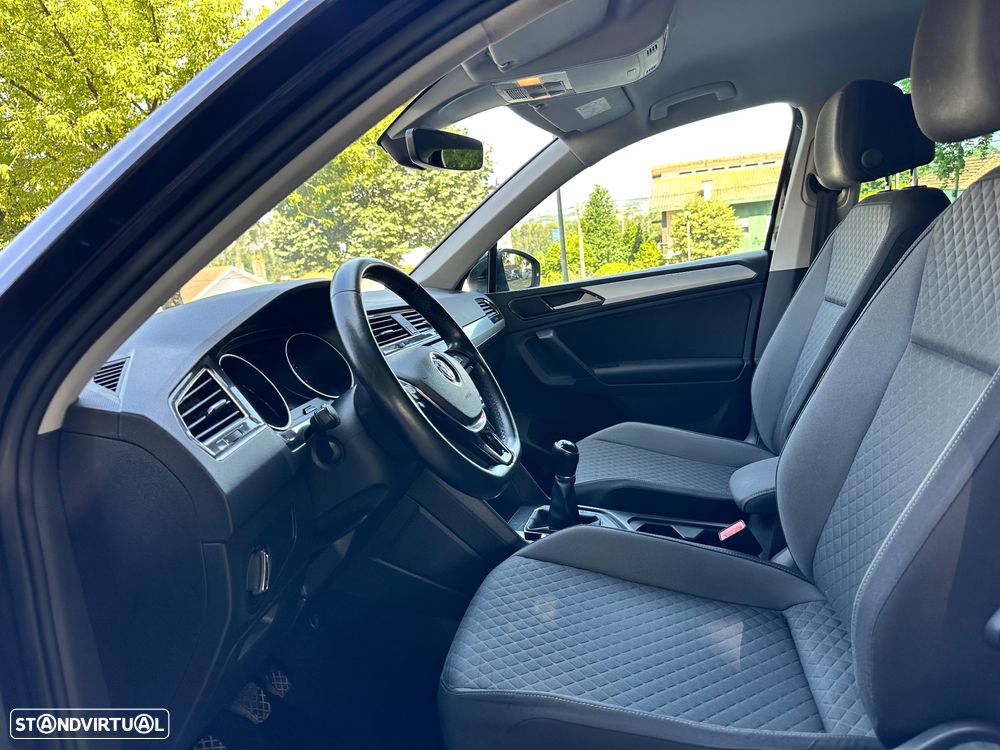 VW Tiguan 1.6 TDI Confortline - 21