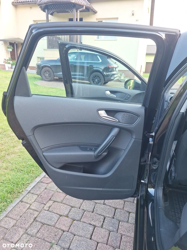 Audi A1 Sportback 1.6 TDI Attraction - 13