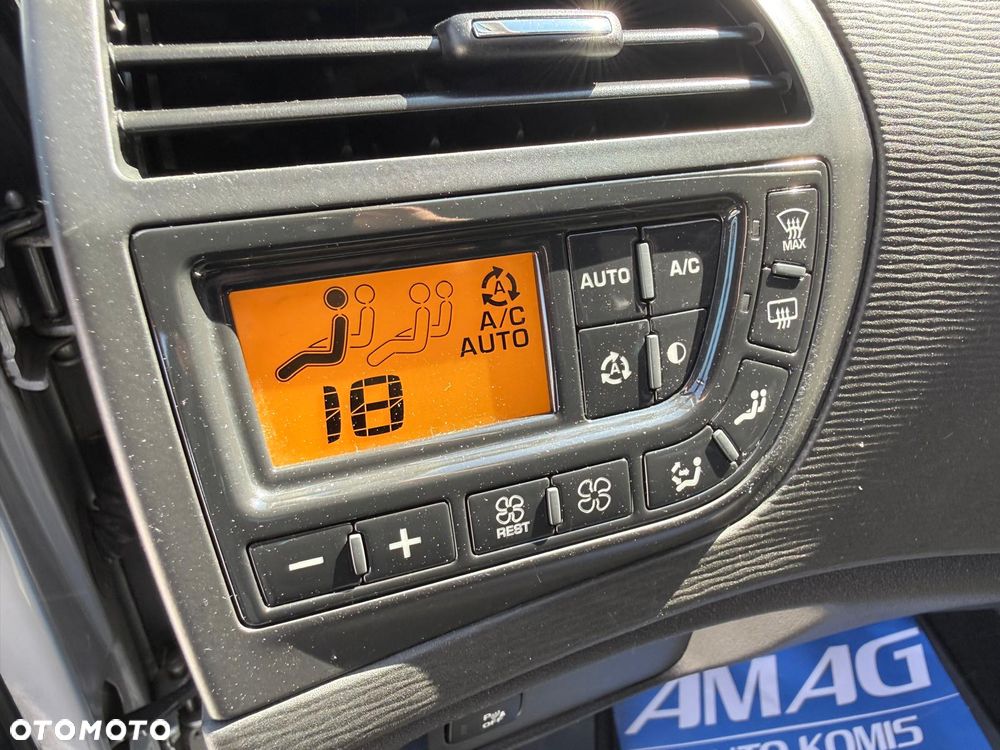 Citroën C4 Picasso 2.0 HDi FAP EGS6 Tendance - 24