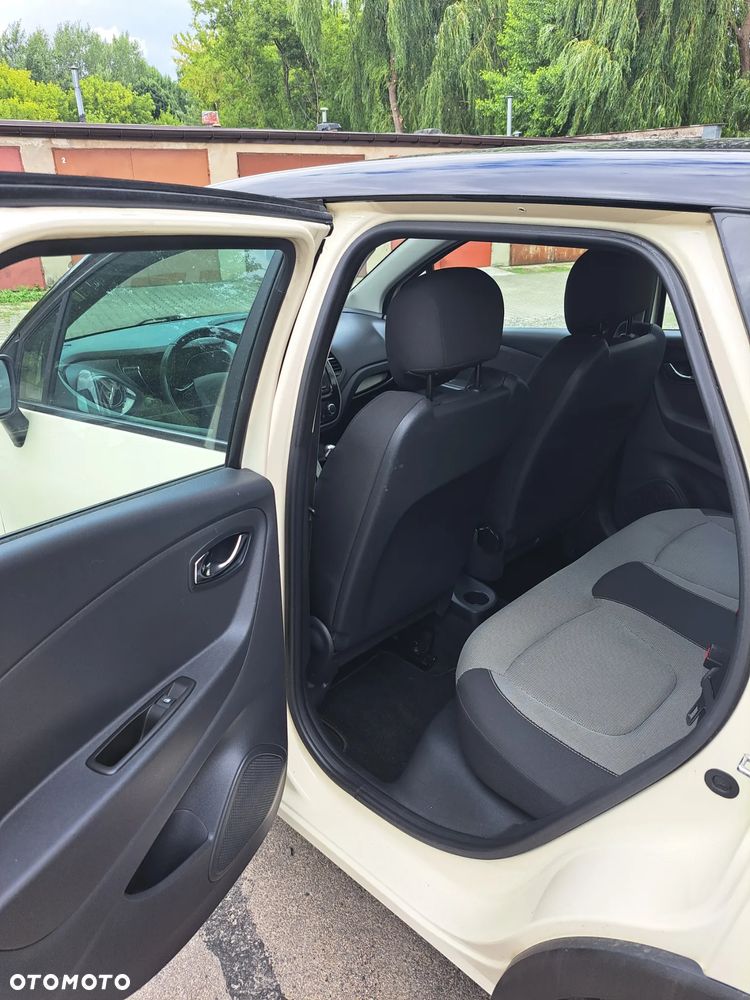 Renault Captur 0.9 Energy TCe Helly Hansen - 11