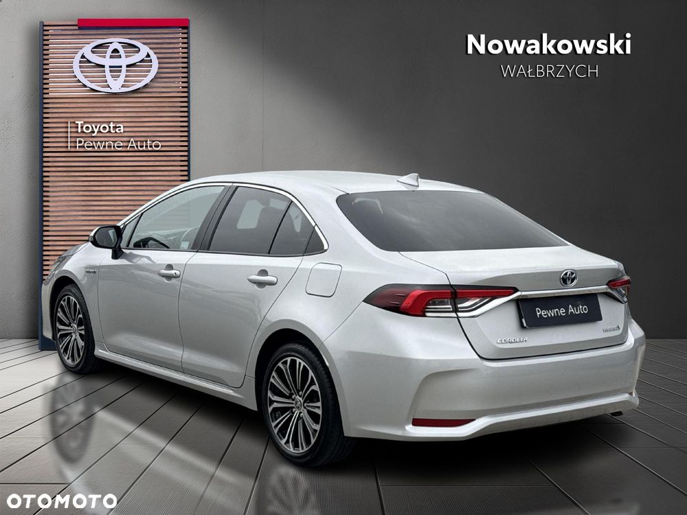 Toyota Corolla 1.8 Hybrid Comfort - 3