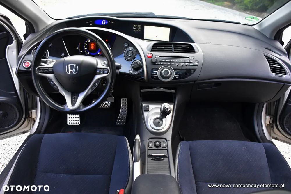 Honda Civic 1.8i-VTEC Automatik Executive - 24