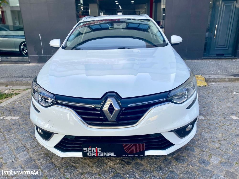 Renault Mégane Sport Tourer 1.5 dCi Comfort SS - 4