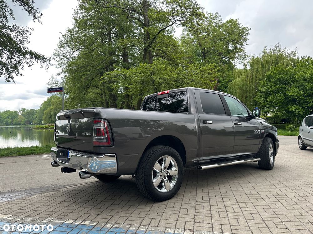 Dodge RAM - 4