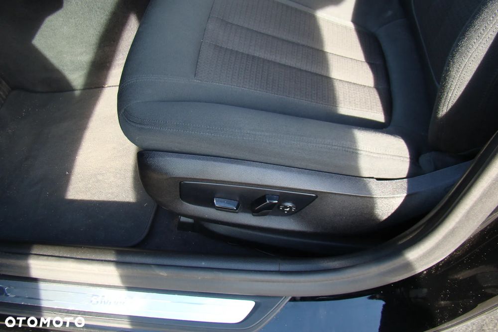BMW Seria 5 - 13