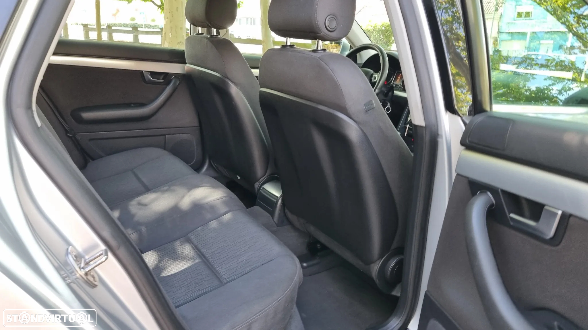 Audi A4 2.0 TDI S-line - 27