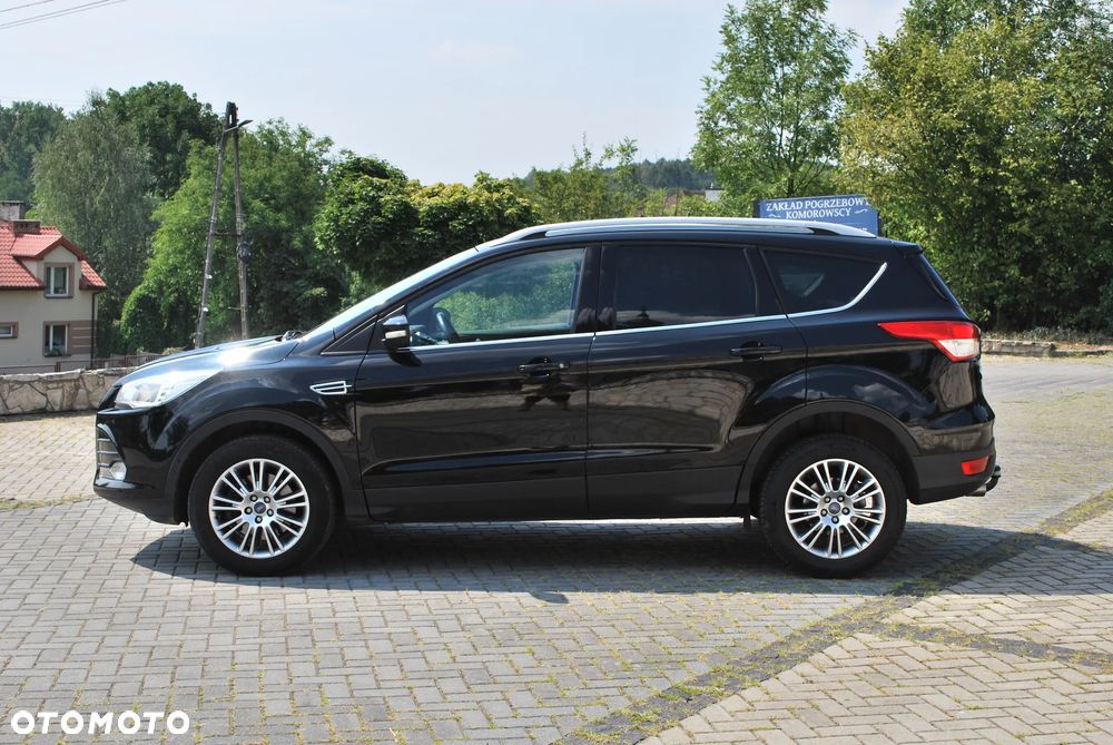 Ford Kuga 2.0 TDCi 2x4 Titanium - 4