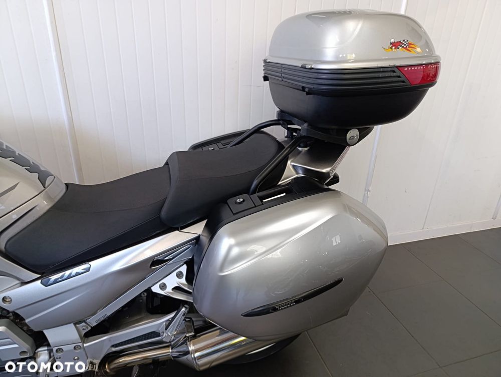 Yamaha FJR - 12
