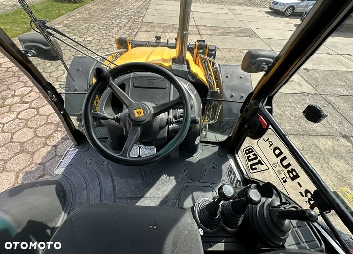 JCB 4CX ECO - 23
