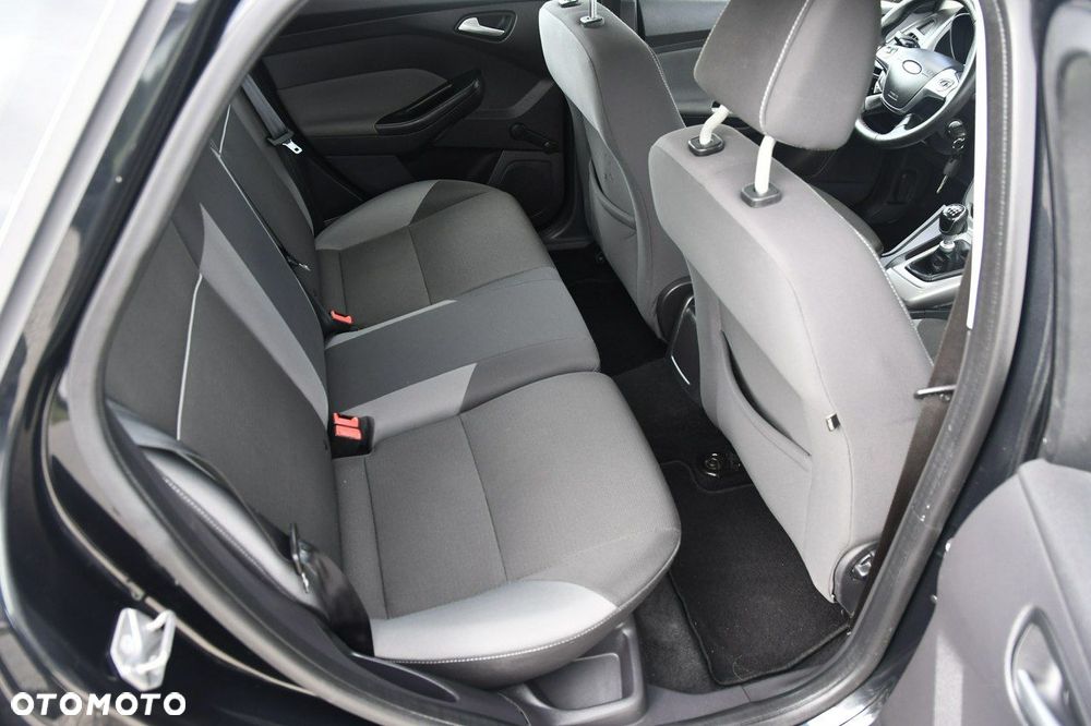 Ford Focus - 23