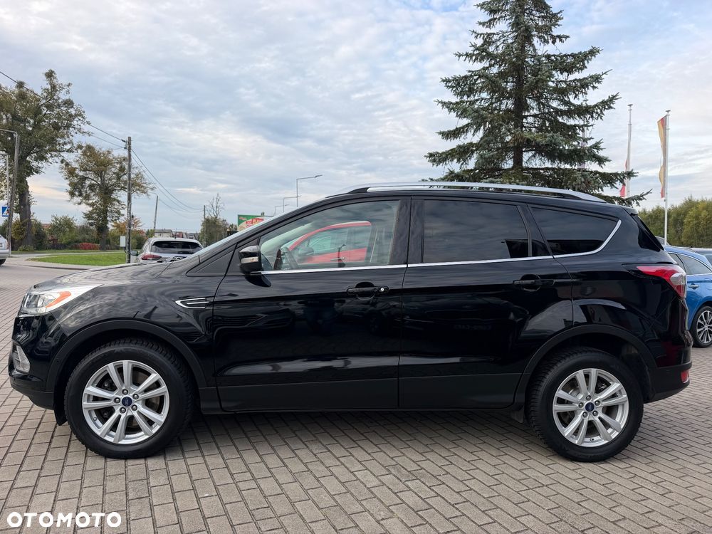 Ford Kuga 2.0 TDCi 2x4 Titanium - 4