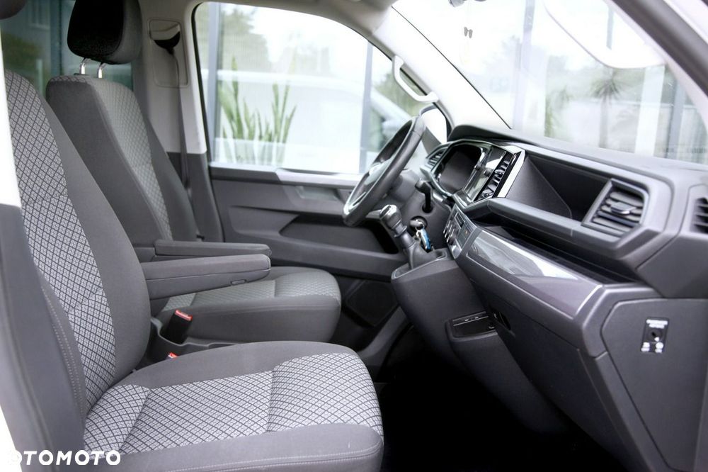 Volkswagen Multivan - 14