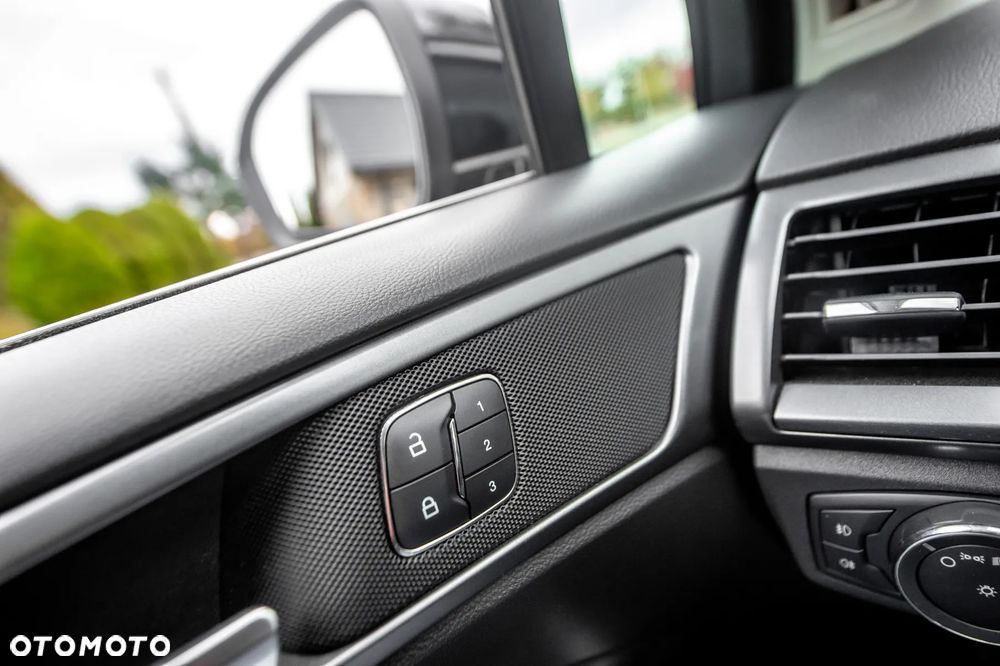 Ford Mondeo Turnier 2.0 TDCi Start-Stopp Titanium - 34