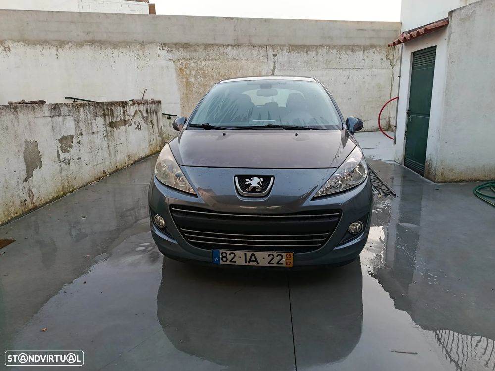 Peugeot 207 1.4 HDi Urban - 2
