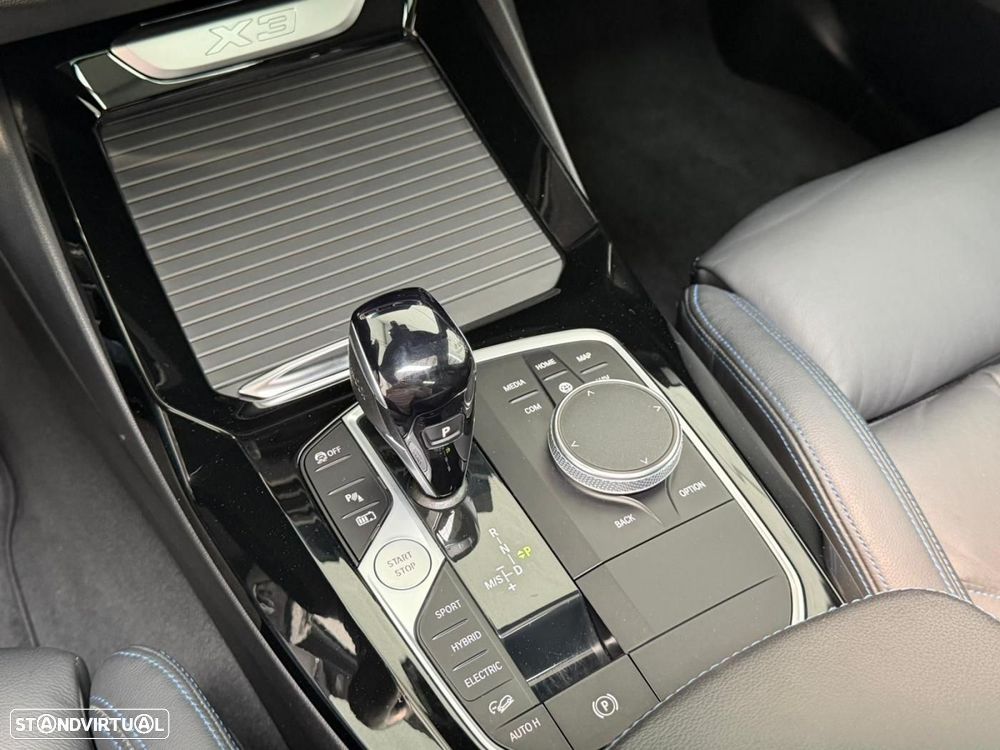 BMW X3 30 e xDrive Pack M Desportivo Pro - 41