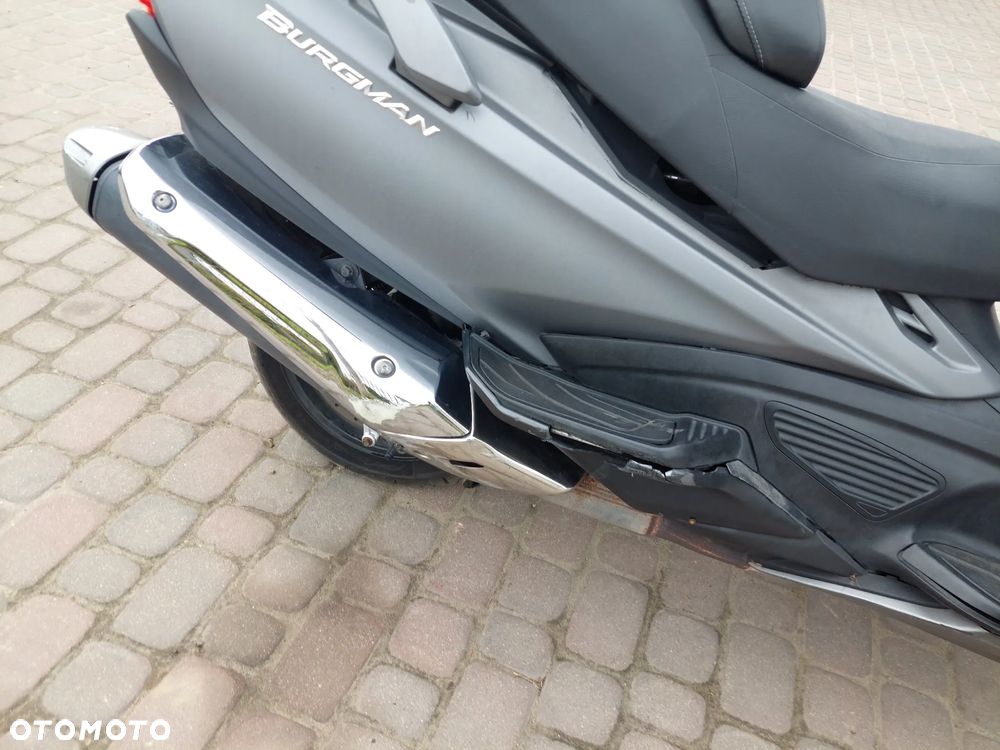 Suzuki Burgman - 11