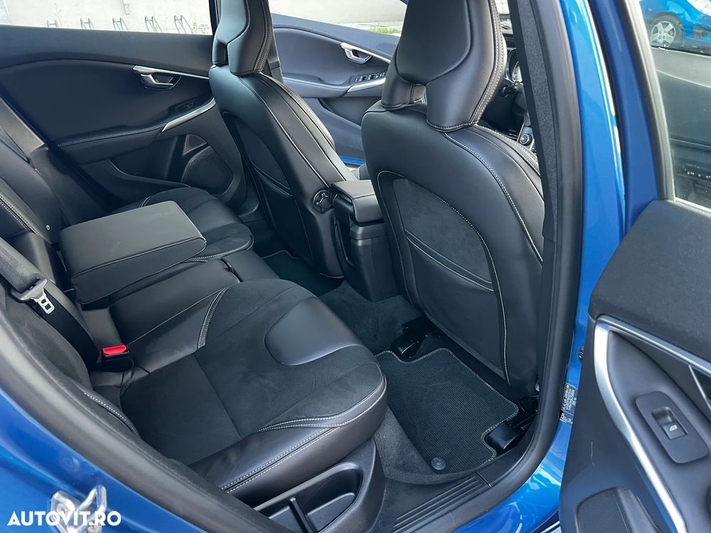 Volvo V40 - 14