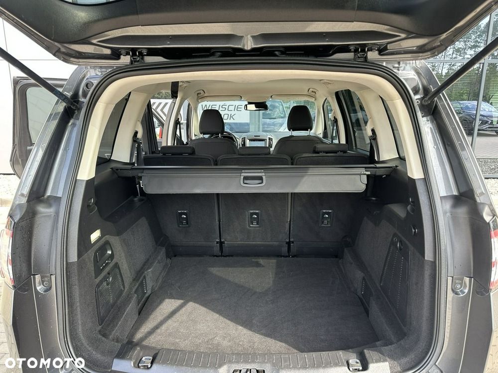 Ford Galaxy - 32