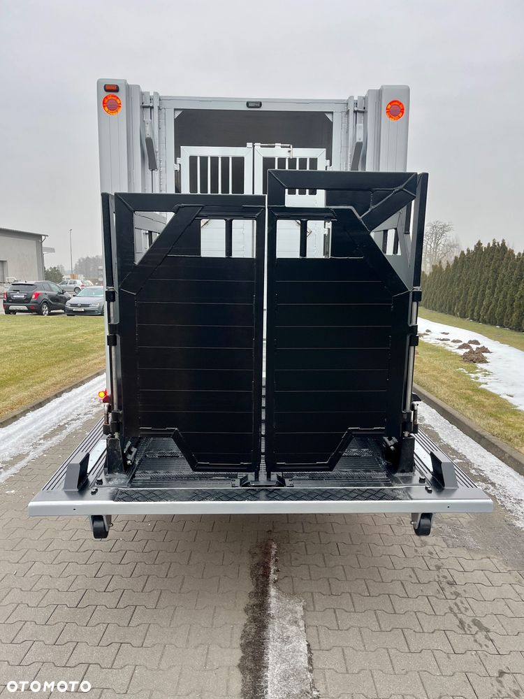 MAN TGL 12.250 2022 Do żywca zwierząt - 12