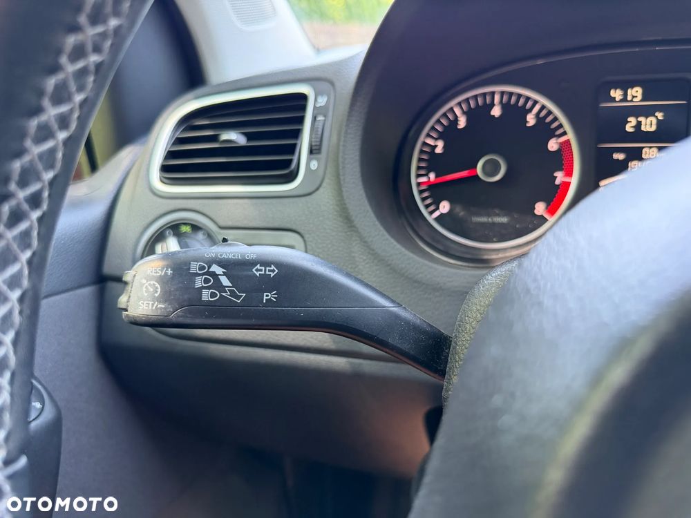 Volkswagen Polo - 35