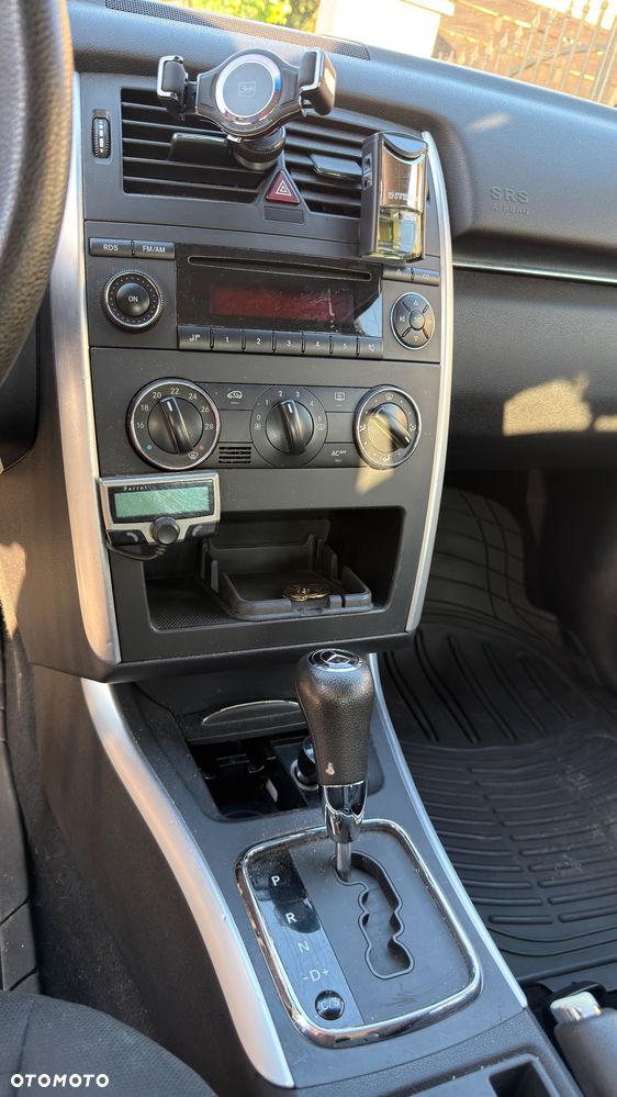 Mercedes-Benz Klasa B 150 Autotronic Special Edition - 17